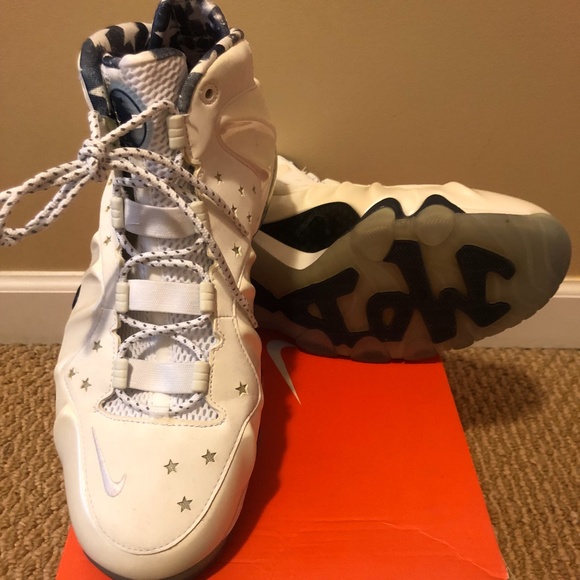 nike Barkley Posite Max Beige